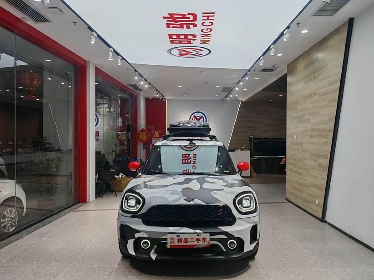 MINI COUNTRYMAN  2022款 2.0T COOPER S ALL4 黑標(biāo)特別版圖片