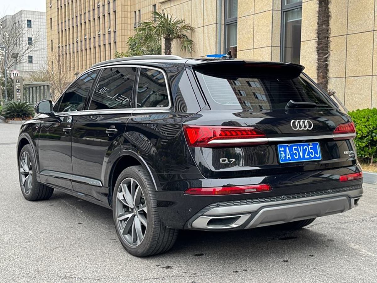 奧迪 奧迪Q7  2024款 55 TFSI quattro S line運動型圖片