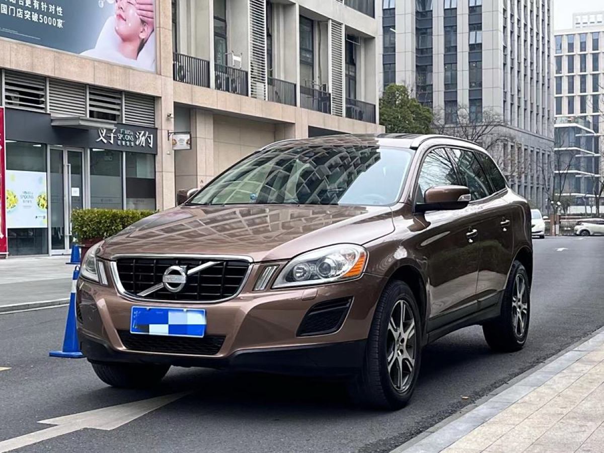 2013年5月沃爾沃 XC60  2013款 T5 舒適版