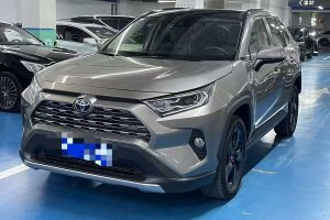 RAV4榮放 豐田 雙擎 2.5L E-CVT四驅(qū)旗艦版