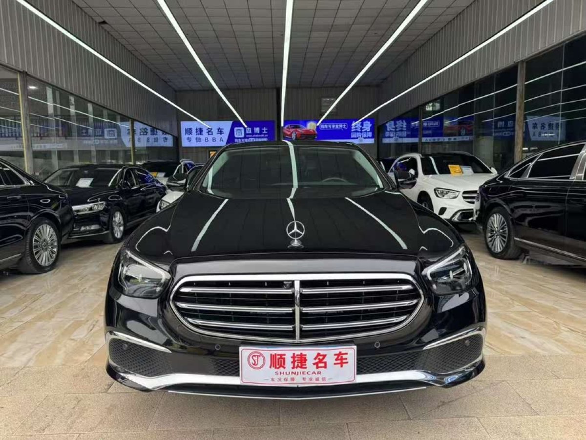 奔馳 奔馳E級  2023款 改款 E 300 L 時尚型圖片