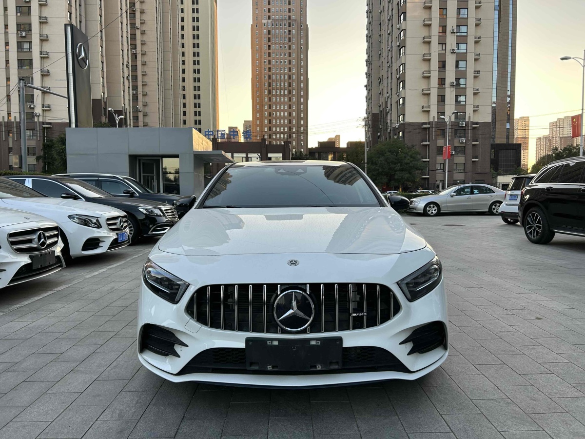 奔馳 奔馳A級AMG  2020款 AMG A 35 4MATIC圖片