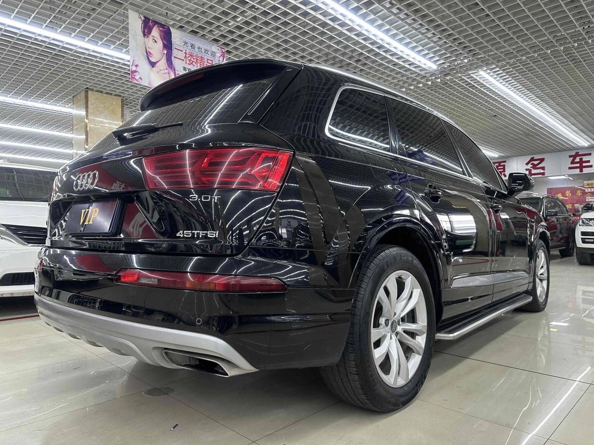 奧迪 奧迪Q7  2017款 Q7 3.0T FSI Premium 美規(guī)版圖片