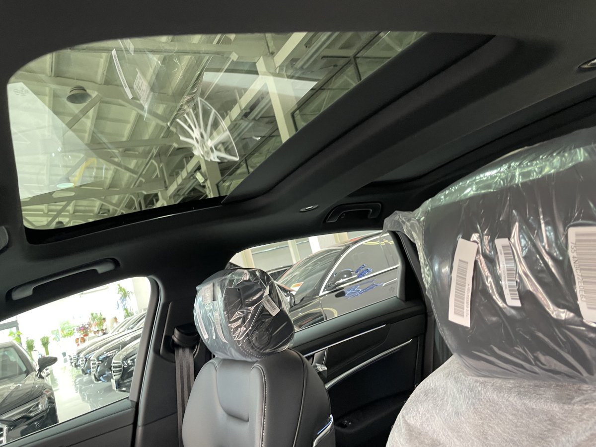 奧迪 奧迪A6L  2025款 45 TFSI quattro 臻選動(dòng)感型圖片