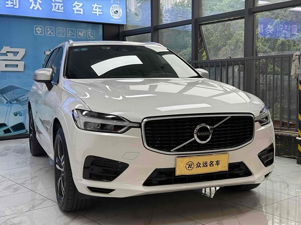 沃爾沃 XC60  2018款 T5 四驅(qū)智遠運動版圖片