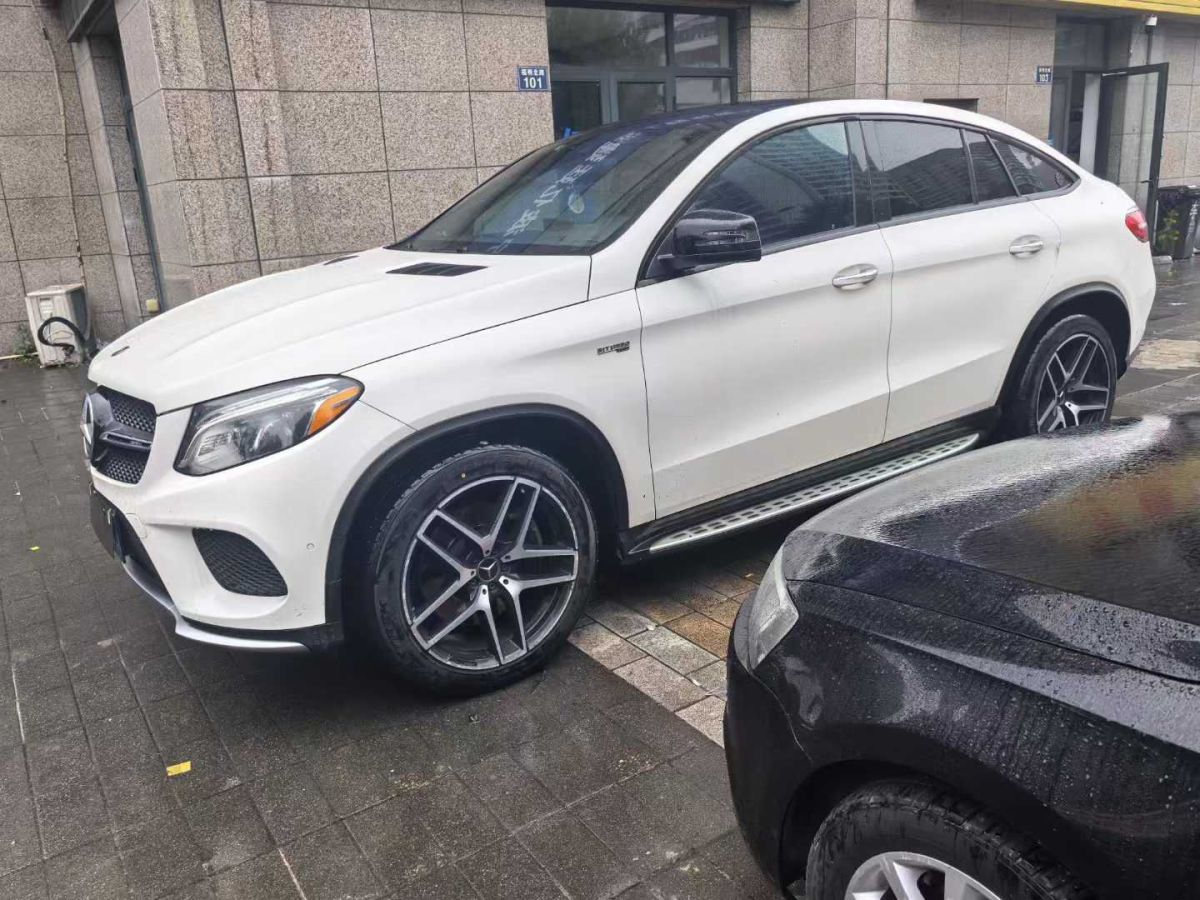 奔馳 奔馳GLE轎跑  2020款 GLE 450 4MATIC 轎跑SUV 時(shí)尚型圖片