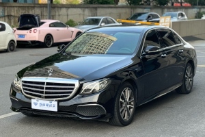 奔驰E级 奔驰 E 300 L 运动豪华型