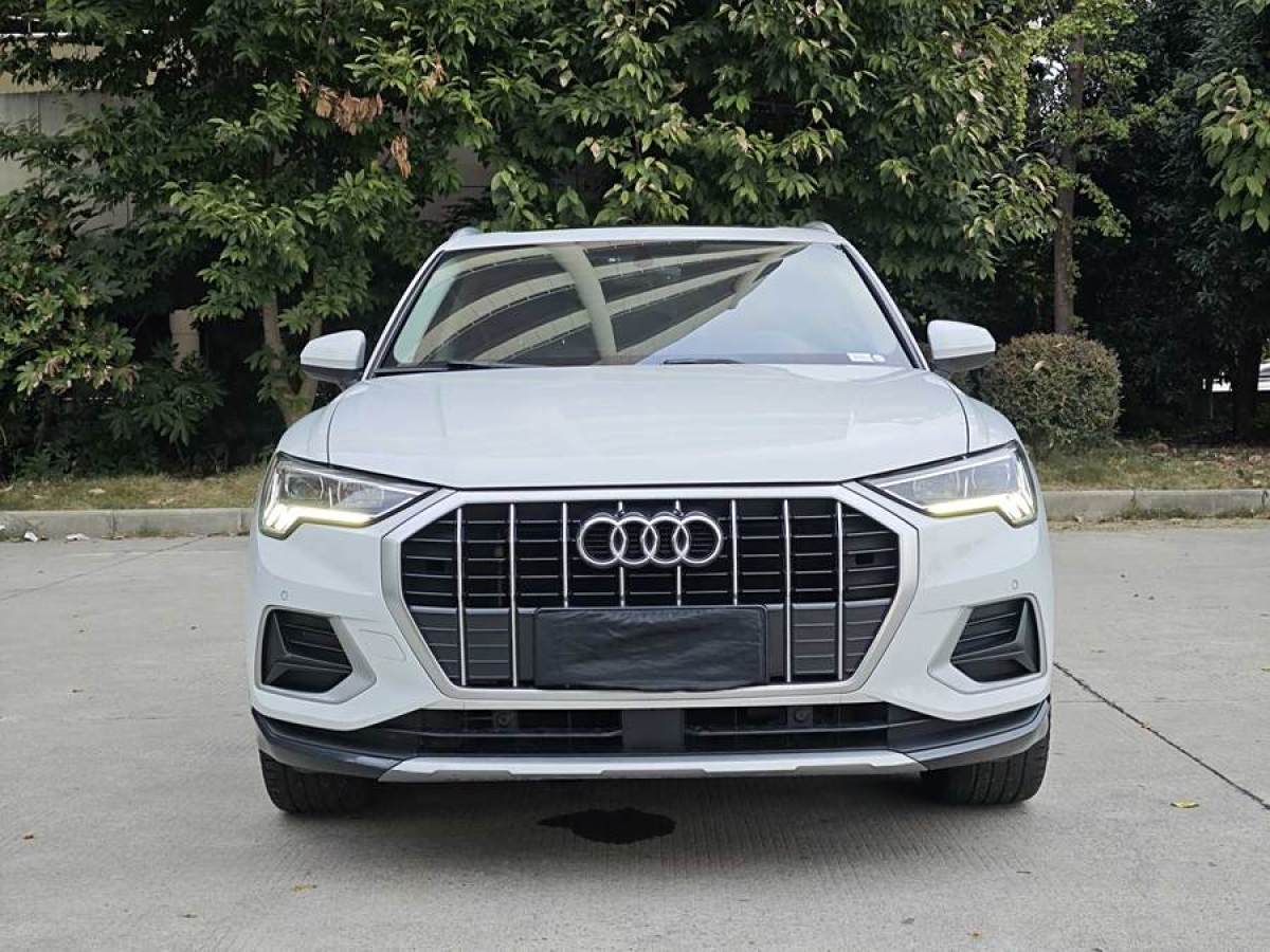 奧迪 奧迪Q3  2020款 35 TFSI 時(shí)尚致雅型圖片