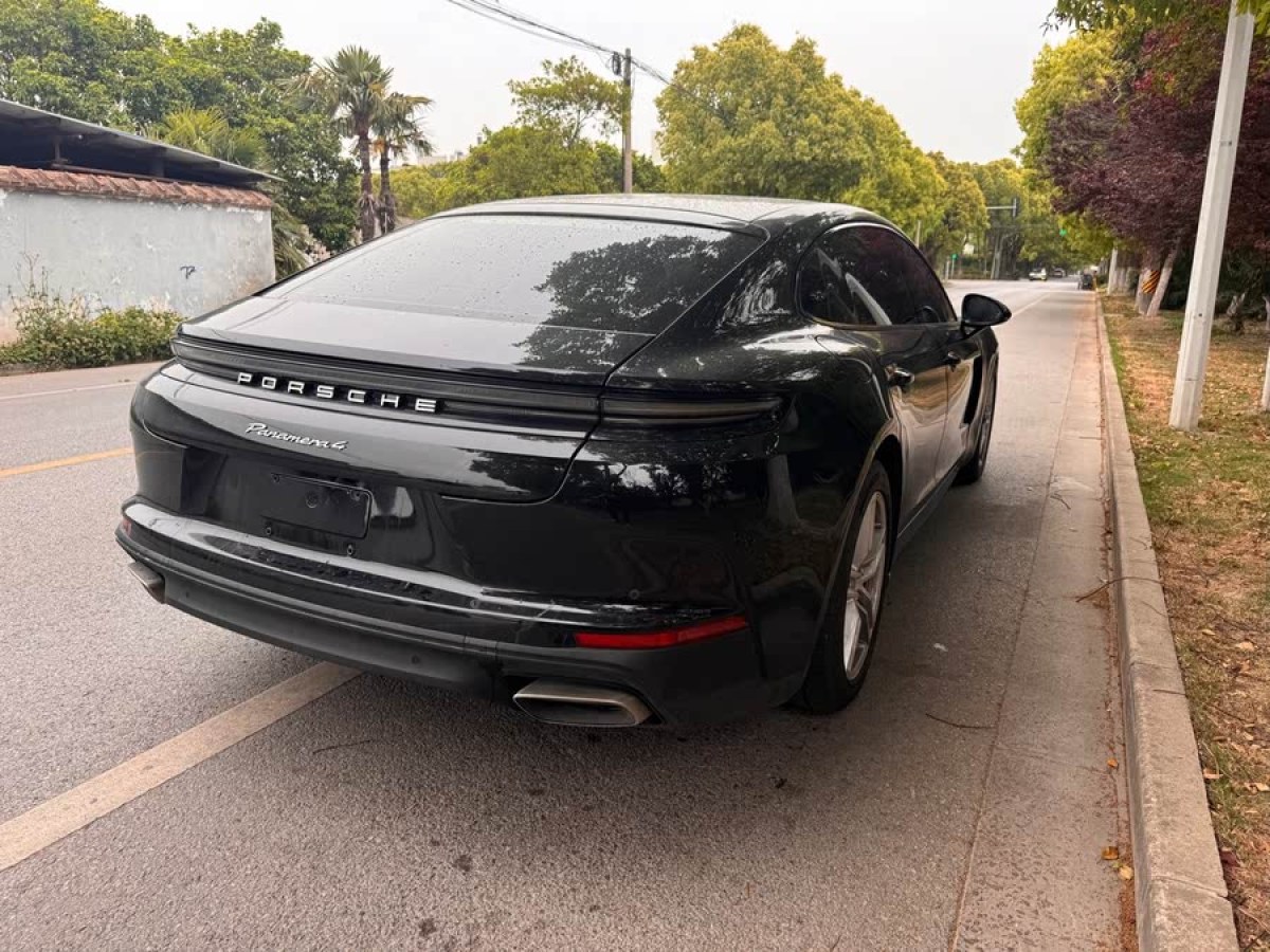 保時(shí)捷 Panamera  2024款 Panamera 4 行政加長(zhǎng)版 2.9T圖片