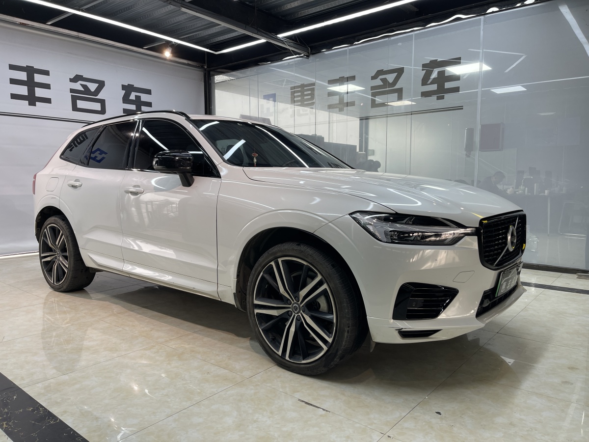 沃爾沃 XC60新能源  2021款 T8 E驅(qū)混動(dòng) 智遠(yuǎn)運(yùn)動(dòng)版圖片