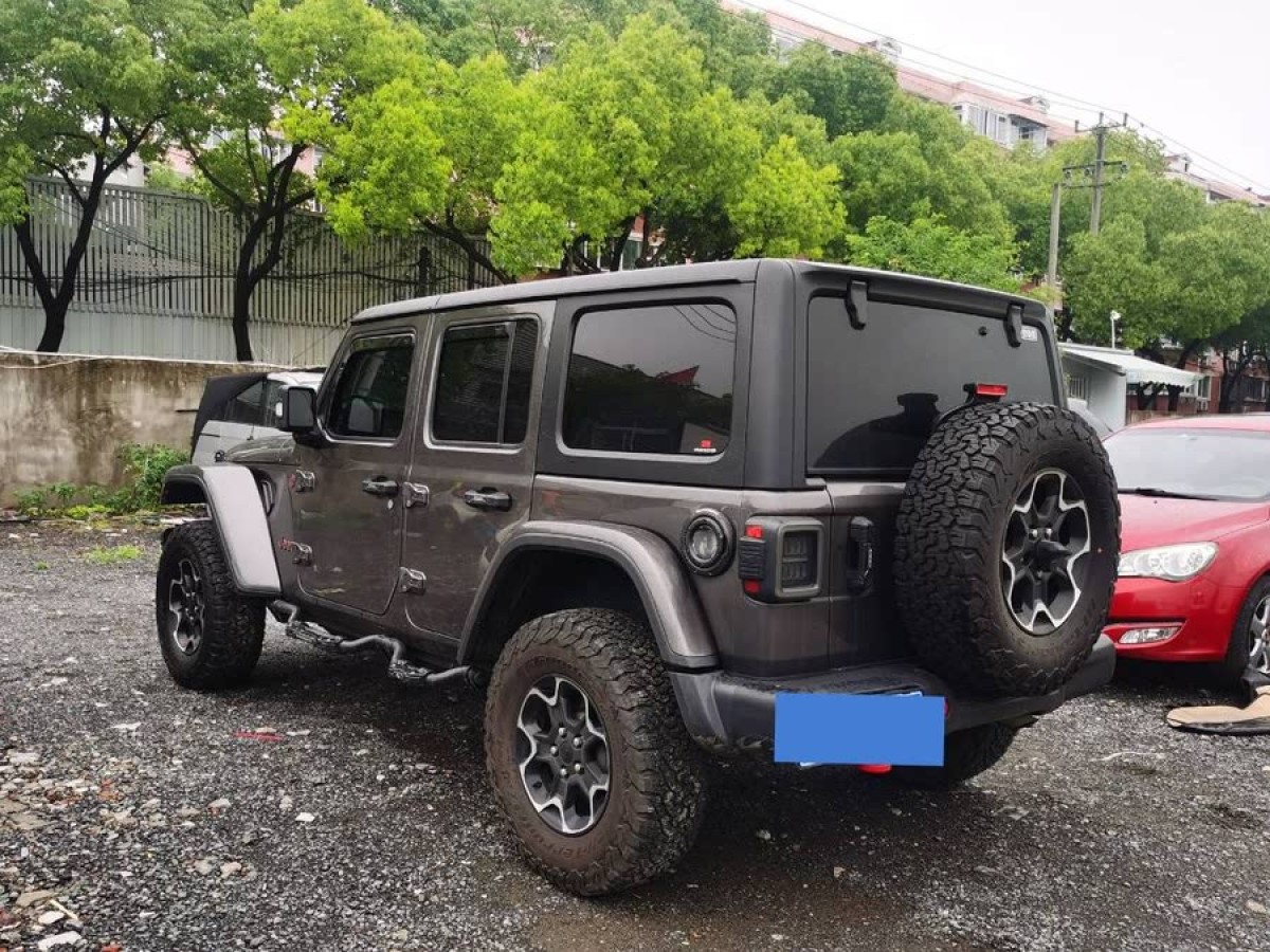Jeep 牧馬人  2024款 2.0T 羅賓漢四門版圖片