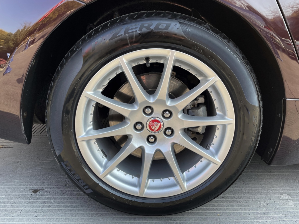 捷豹 XJ  2016款 XJL 3.0 SC 兩驅(qū)典雅商務(wù)版圖片