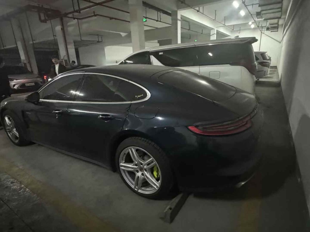 2020年7月保時捷 Panamera 