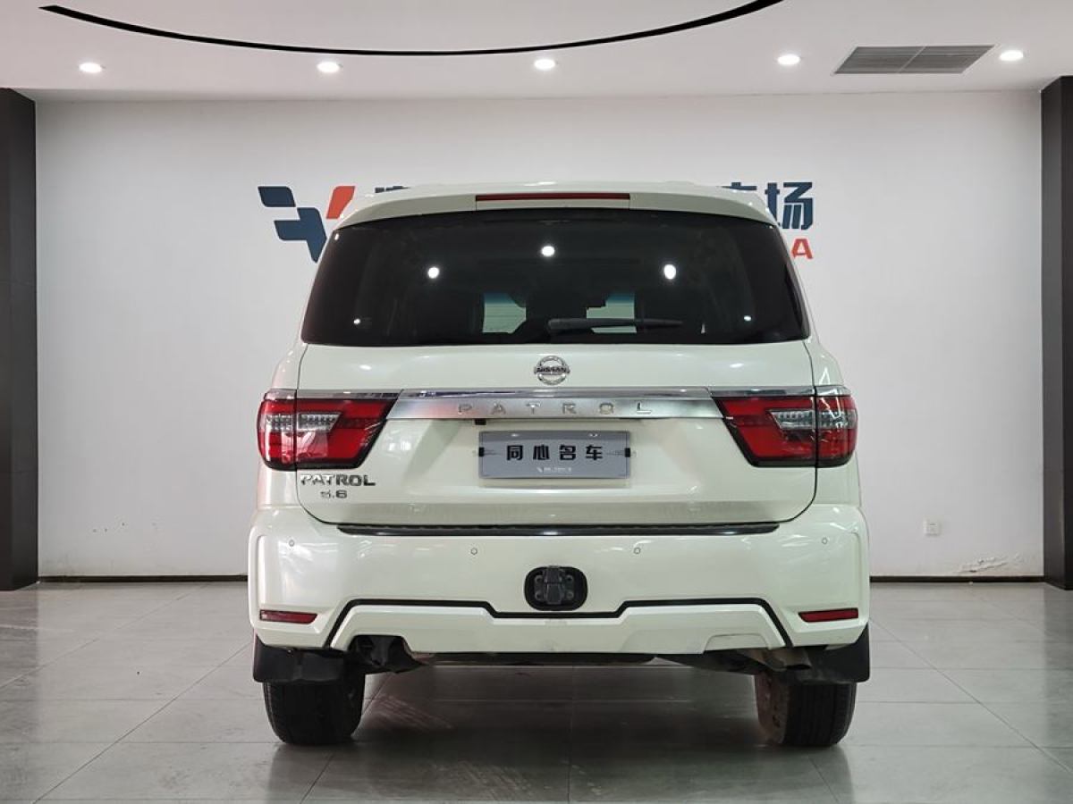 日產(chǎn) 途樂  2018款 5.6L 標(biāo)準(zhǔn)型圖片