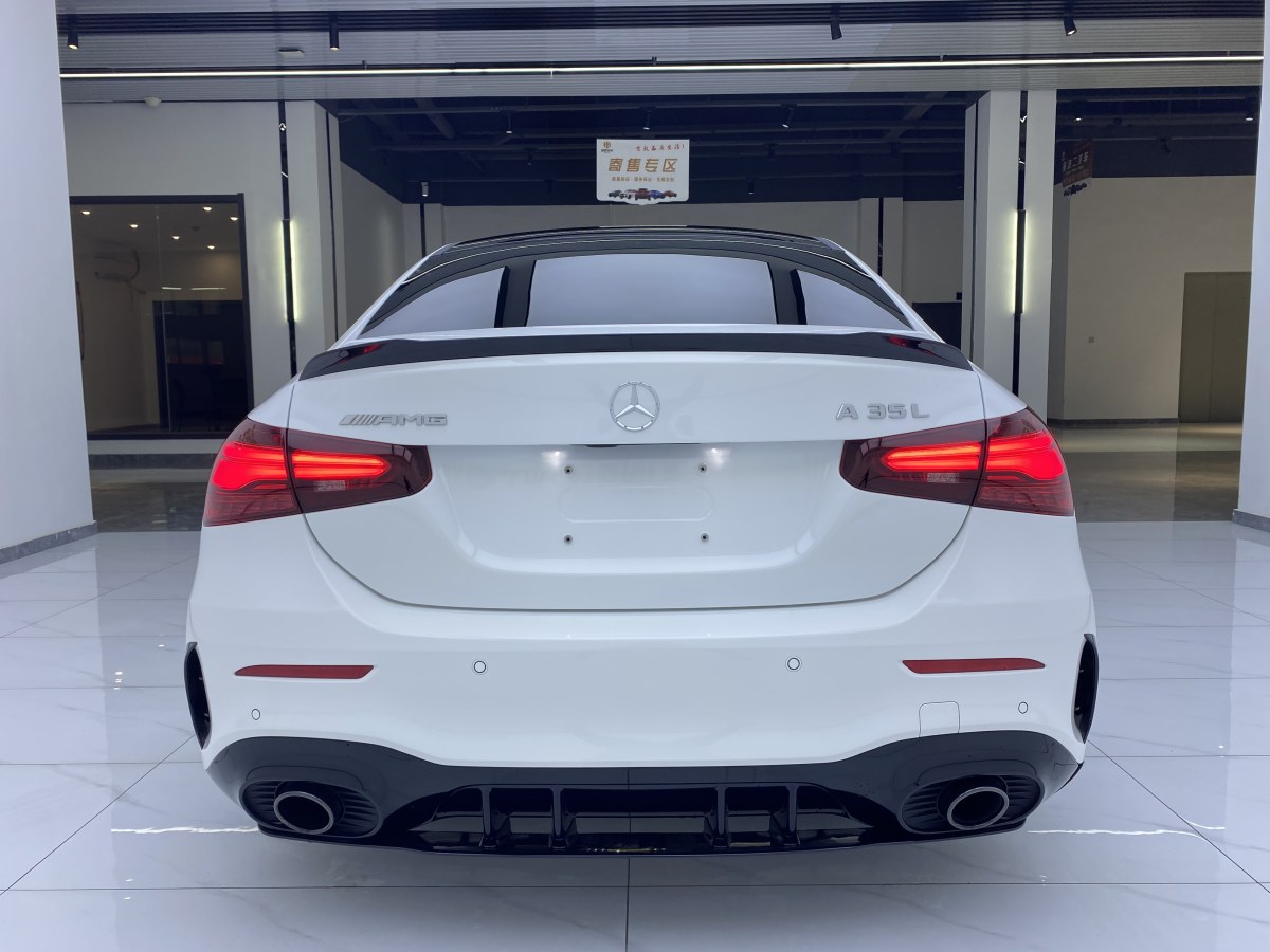 2024年2月奔馳 奔馳A級AMG  2024款 AMG A 35 4MATIC