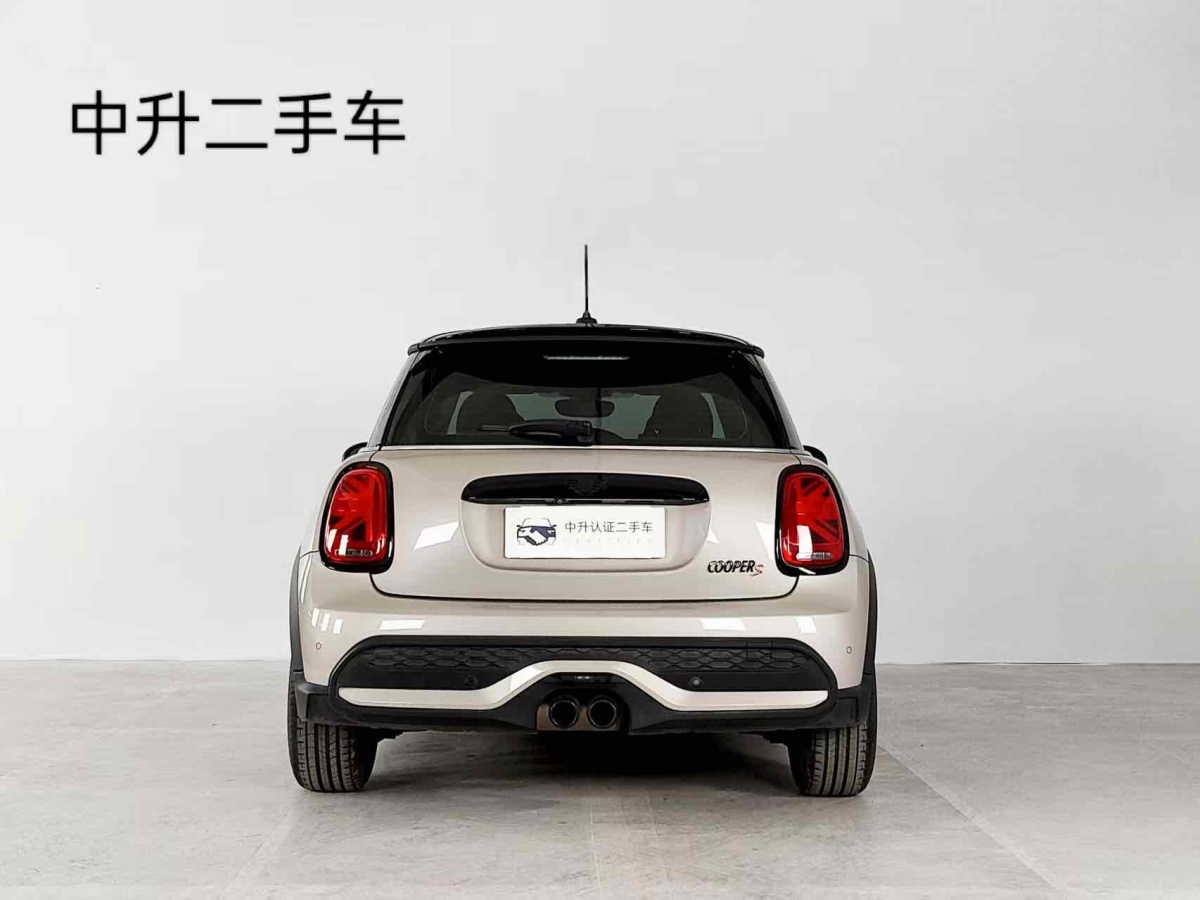 MINI MINI  2022款 改款 2.0T COOPER S 藝術(shù)家圖片