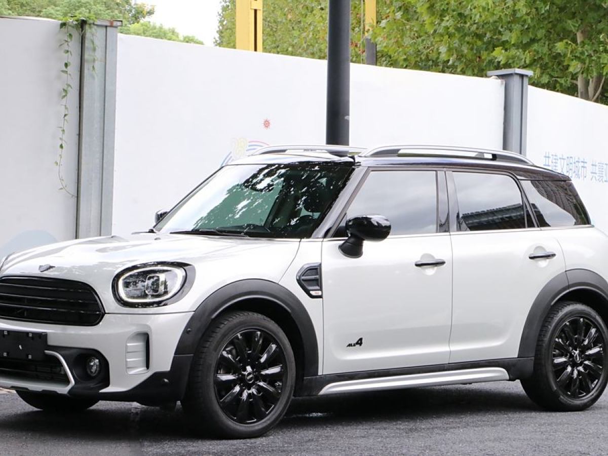 MINI COUNTRYMAN  2023款 改款 1.5T COOPER ALL4 鑒賞家圖片