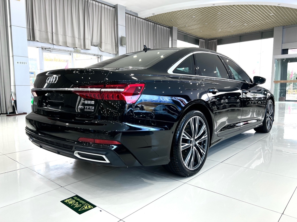 奥迪 奥迪A6L  2021款 45 TFSI quattro 臻选动感型图片