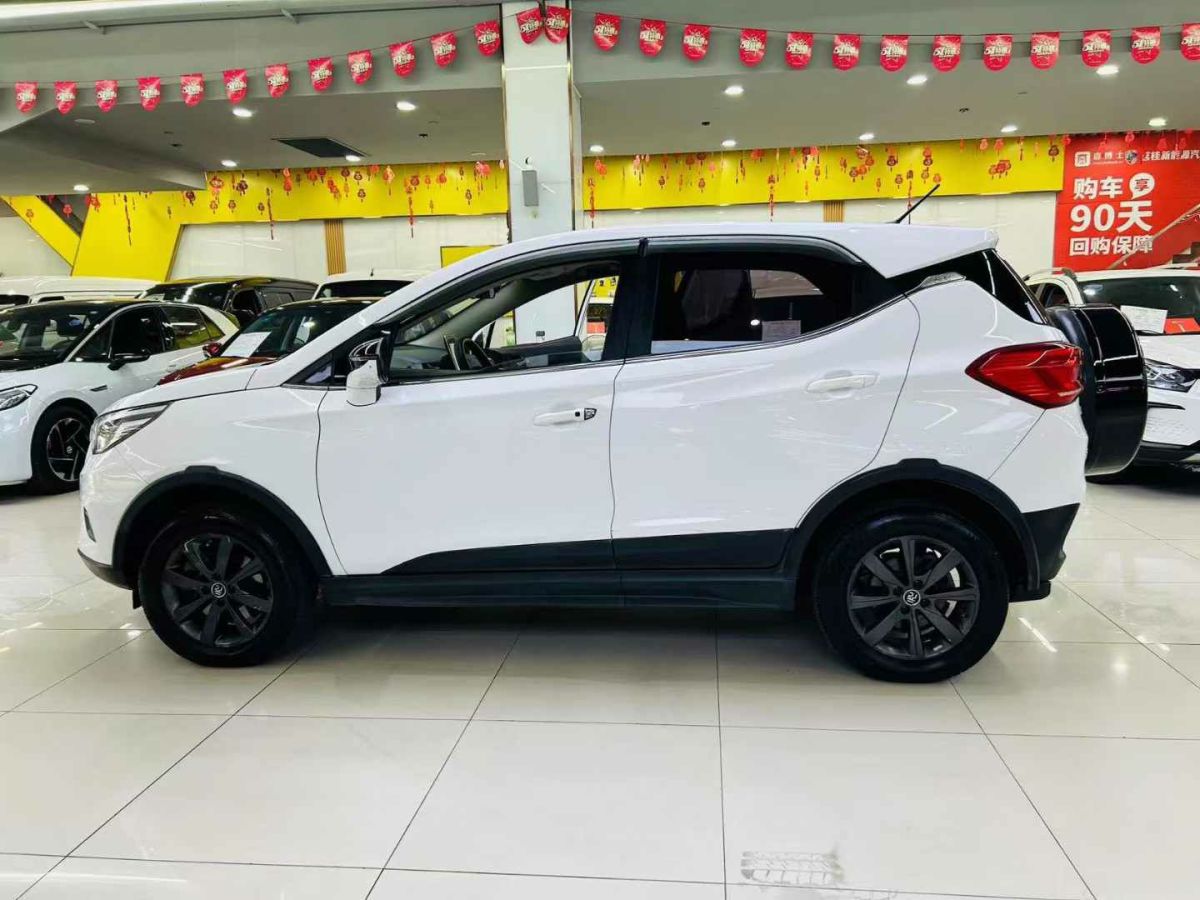 2019年8月比亞迪 元新能源  2019款 EV535 智聯(lián)領(lǐng)創(chuàng)型