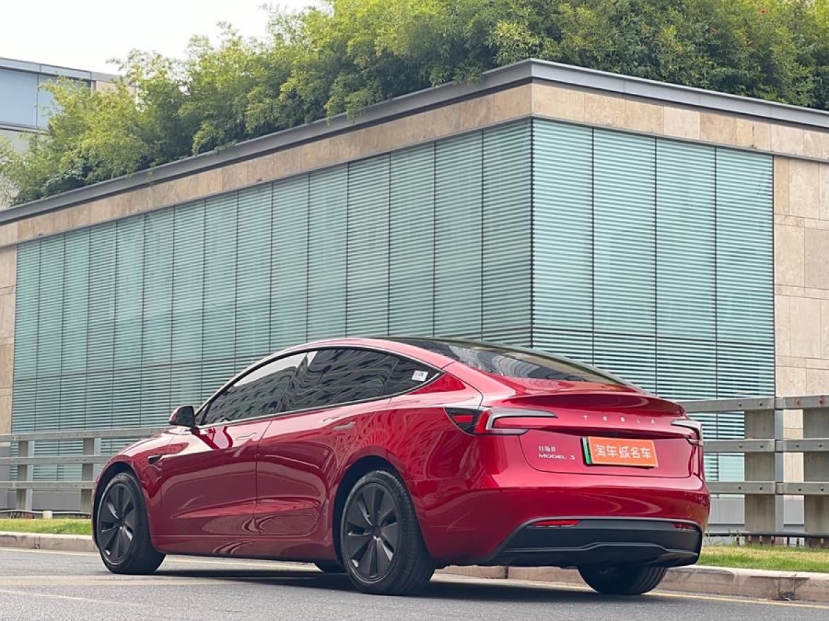 特斯拉 Model Y  2023款 后輪驅(qū)動(dòng)版圖片