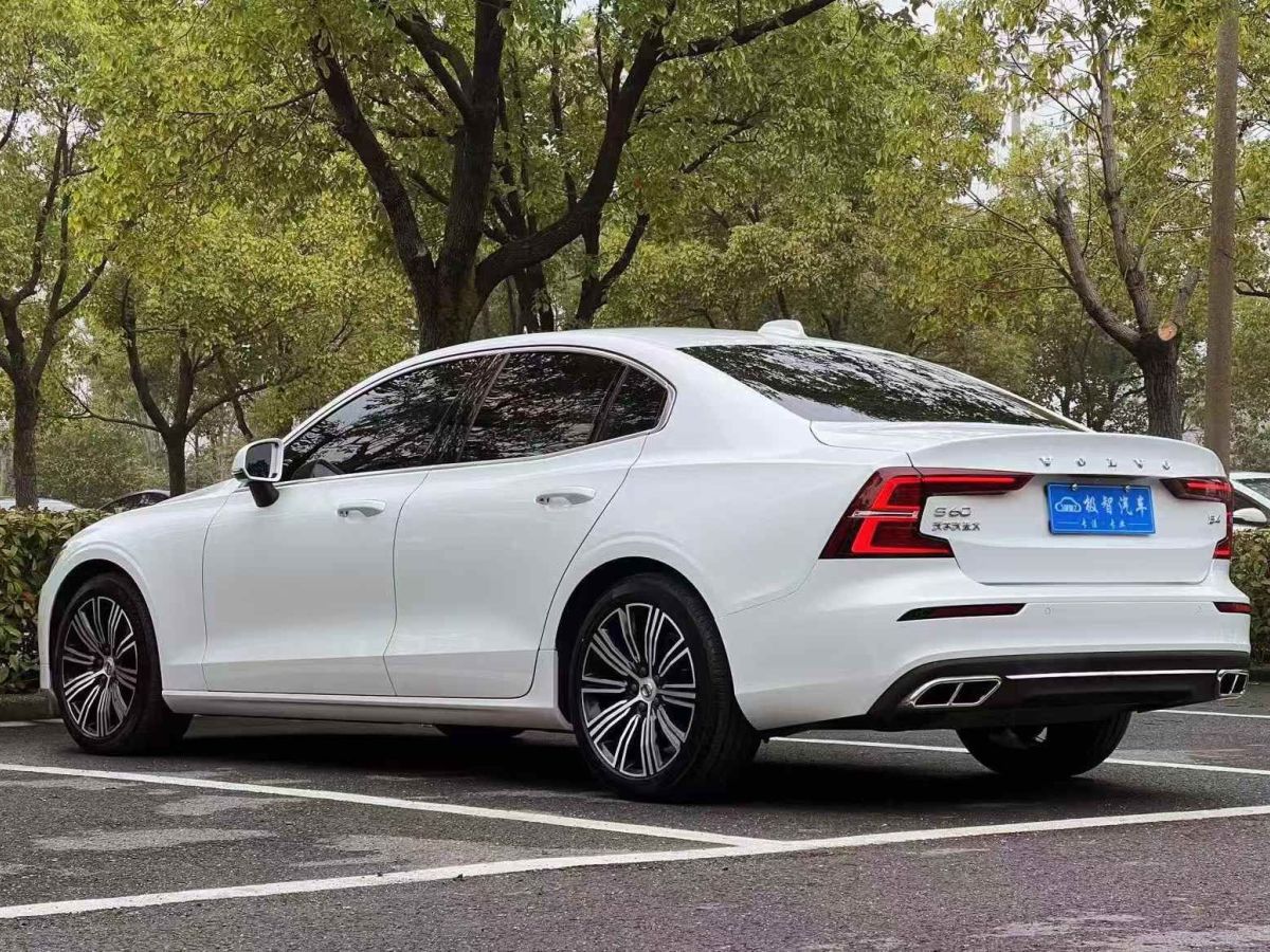 沃爾沃 S60L  2021款 T3 智行豪華版圖片