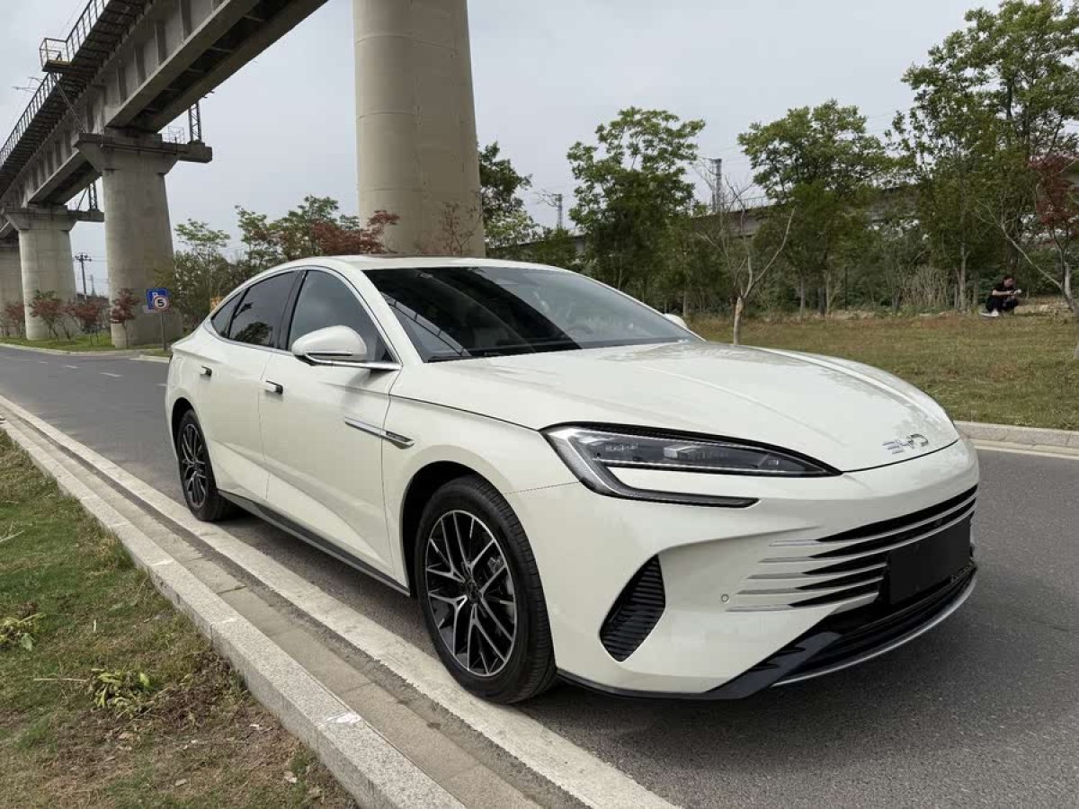 比亞迪 海豹07 DM-i  2025款 DM-i 1.5L 125km 尊貴型圖片