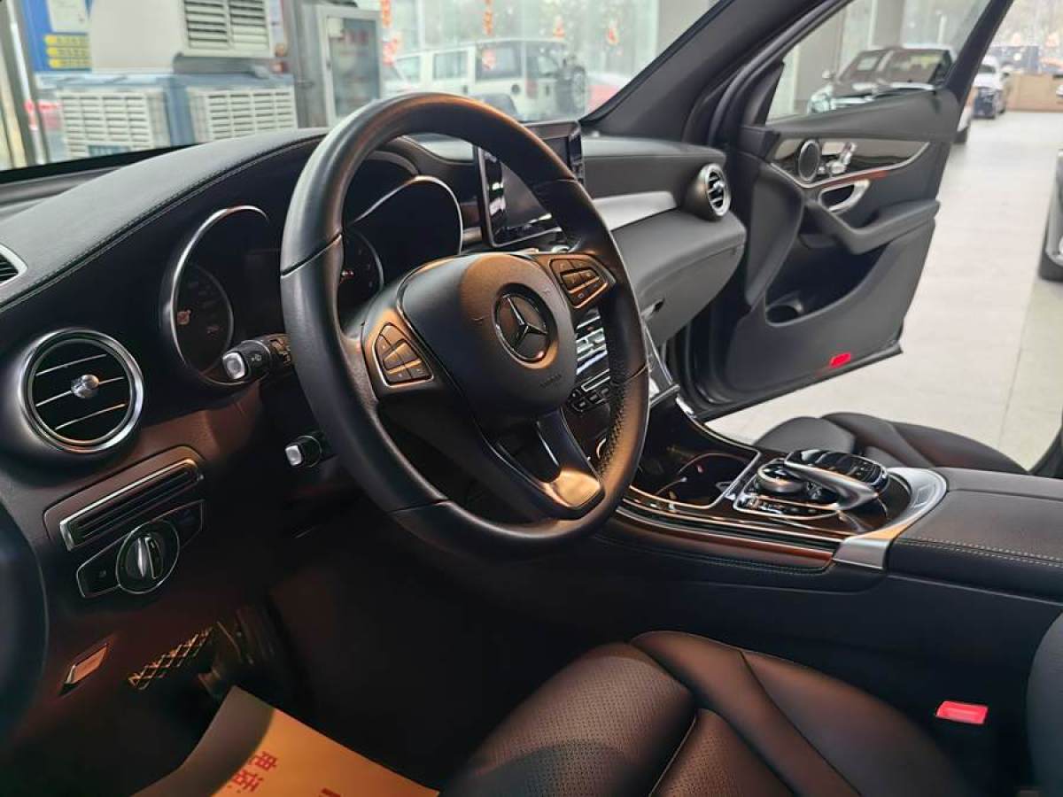 奔馳 奔馳GLC  2019款 GLC 260 4MATIC 動感型圖片