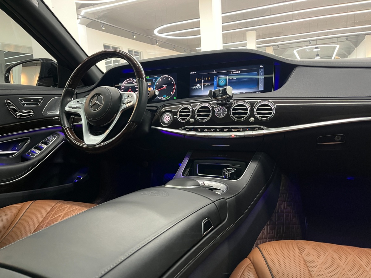 奔馳 邁巴赫S級  2020款 S 450 4MATIC 典藏版圖片