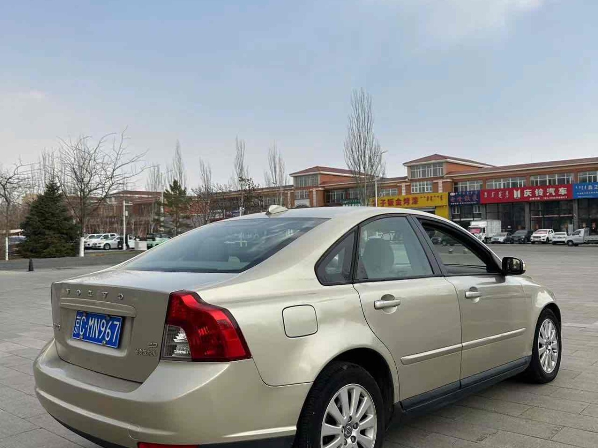 沃爾沃 S40  2009款 2.0L 自動(dòng)智尚版圖片