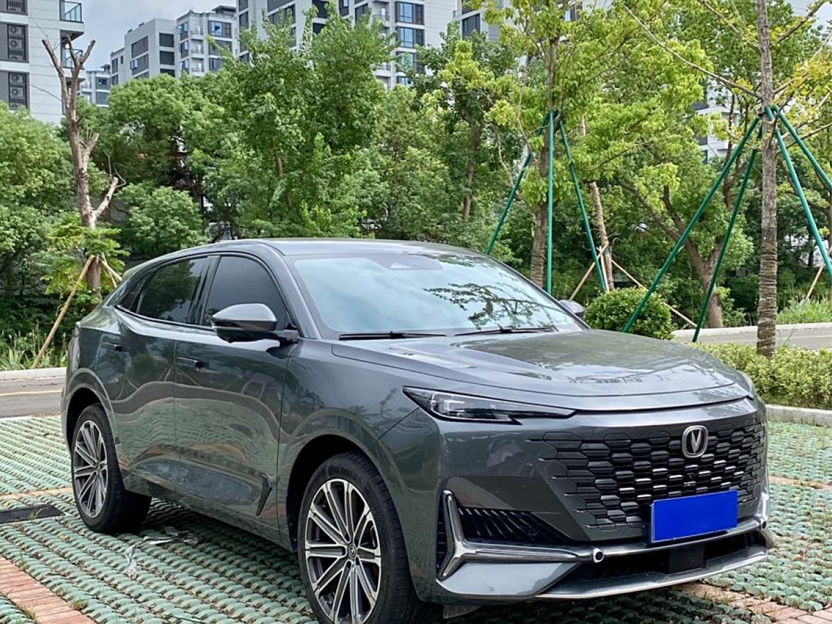 長(zhǎng)安 長(zhǎng)安UNI-K  2021款 2.0T 尊貴型圖片