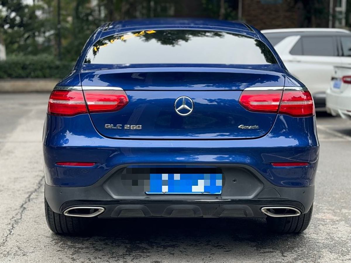 奔馳 奔馳GLC  2022款 改款 GLC 260 4MATIC 轎跑SUV圖片