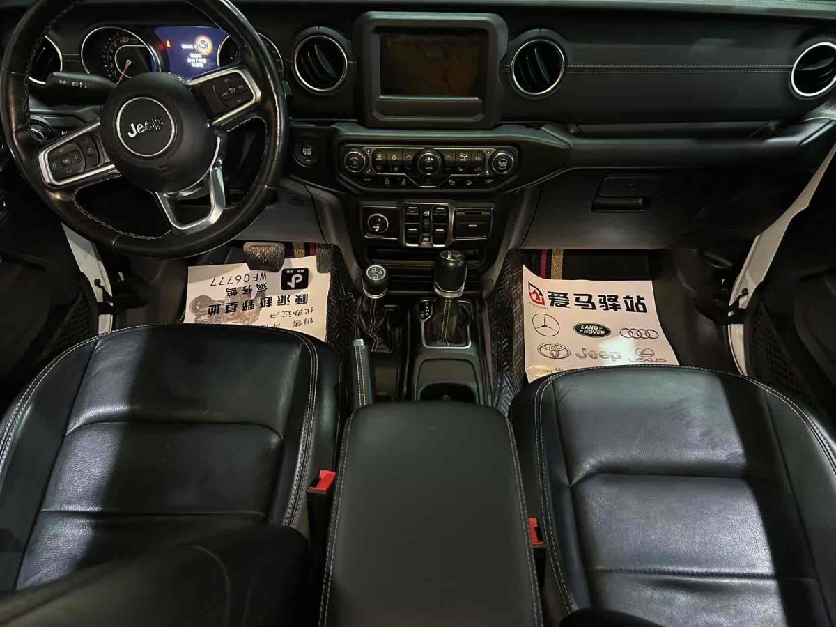 Jeep 牧馬人  2019款 2.0T Sahara 四門版 國(guó)VI圖片