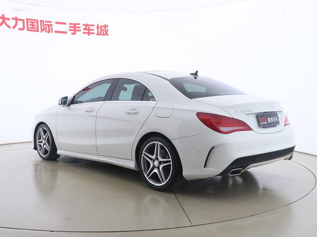 2016年4月奔馳 奔馳CLA級(jí)  2015款 CLA 220 4MATIC