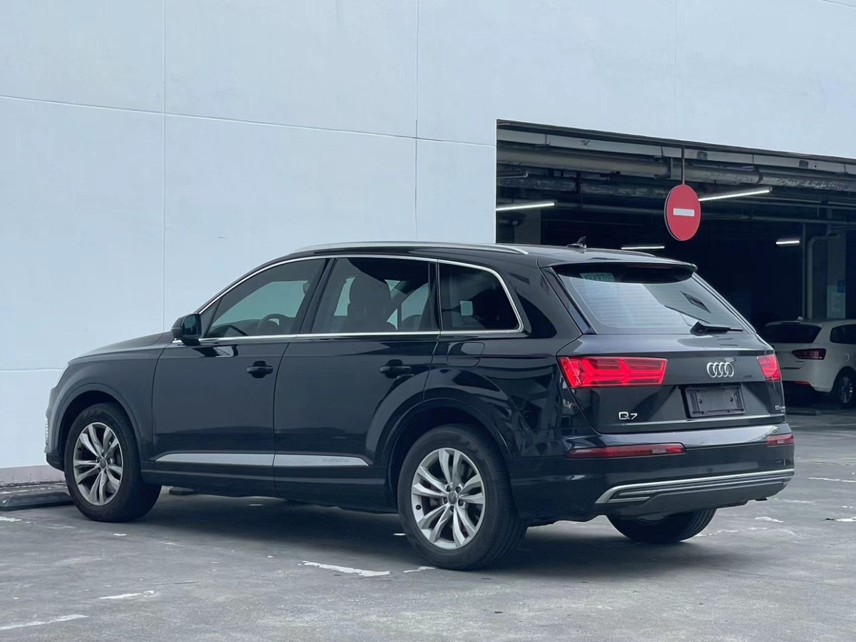 2019年00月奧迪 奧迪Q7新能源  2019款 55 e-tron