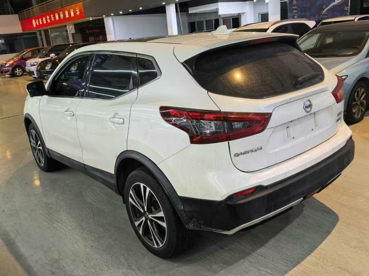 日產(chǎn) 逍客  2019款  2.0L CVT豪華版圖片