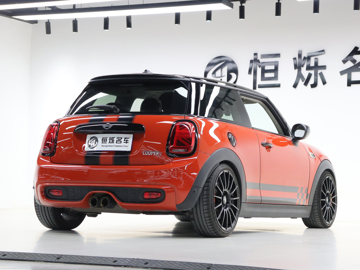 MINI MINI  2020款 2.0T COOPER S 藝術(shù)家圖片