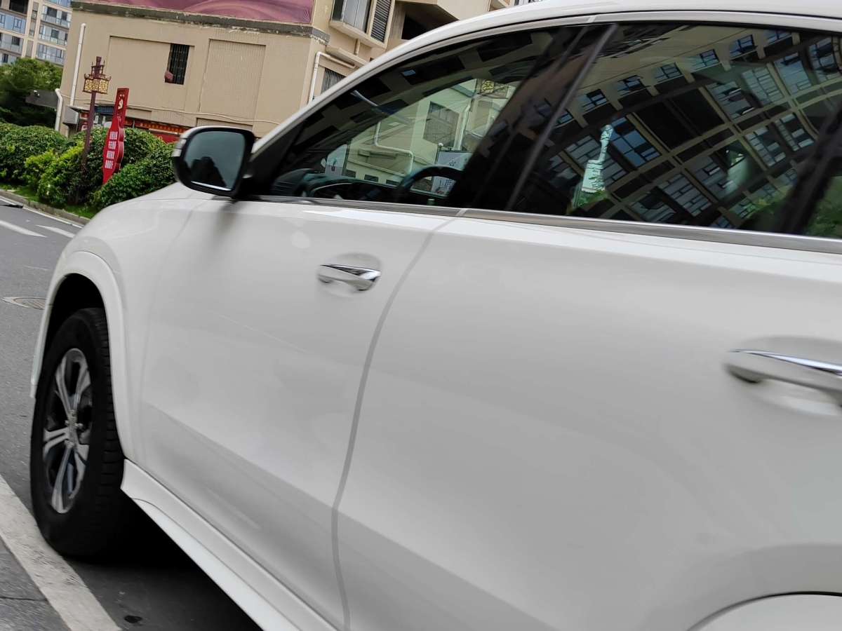 奔驰 奔驰GLE轿跑  2020款 GLE 350 4MATIC 轿跑SUV 时尚型图片
