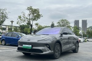 智己LS6 智己 超強(qiáng)性能靈蜥智享版