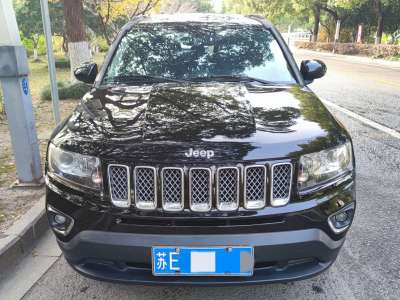 2015年6月 Jeep 指南者(進(jìn)口) 改款 2.4L 四驅(qū)豪華導(dǎo)航版圖片