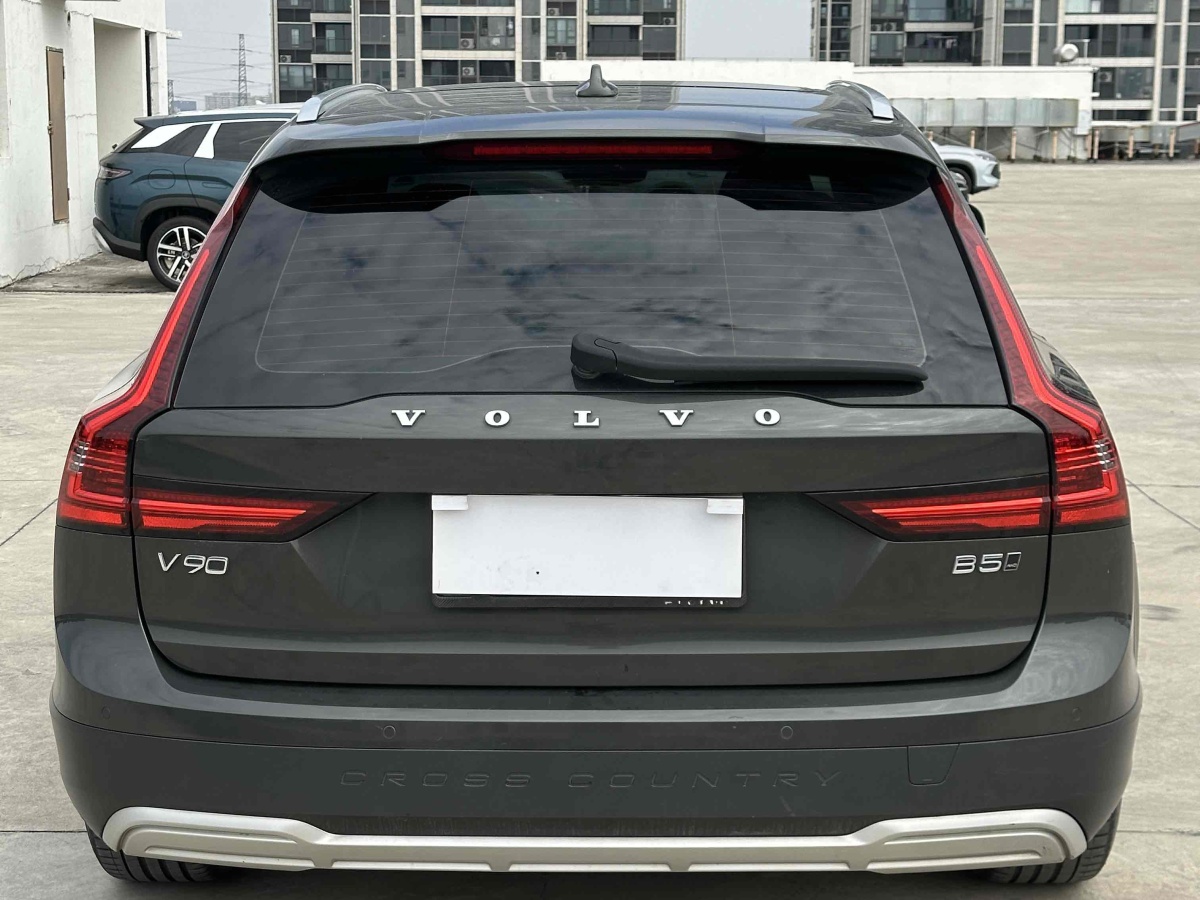 2021年9月沃爾沃 V90  2023款 Cross Country B5 AWD 智遠(yuǎn)版