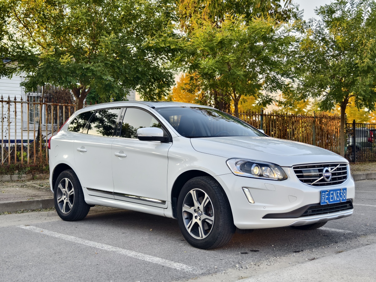 2015年4月沃爾沃 XC60  2015款 T5 AWD 智遠(yuǎn)版