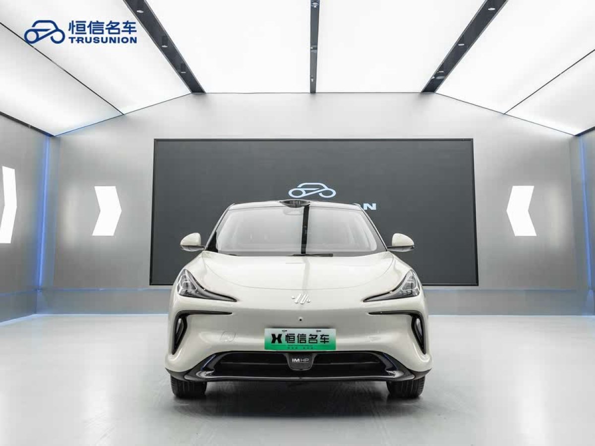 智己 智己LS6  2023款 Max 超長(zhǎng)續(xù)航版圖片