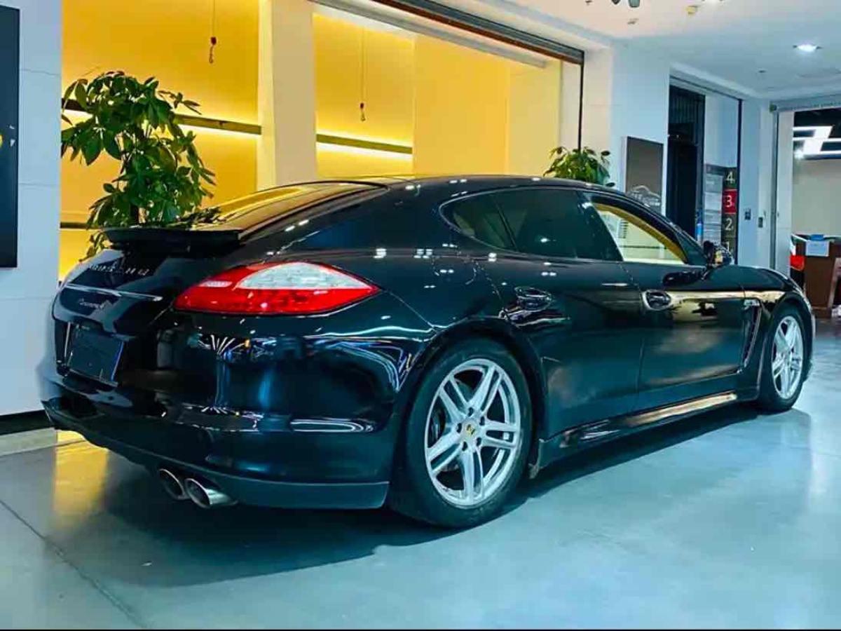 保時(shí)捷 Panamera  2013款 Panamera 4 Platinum Edition 3.6L圖片