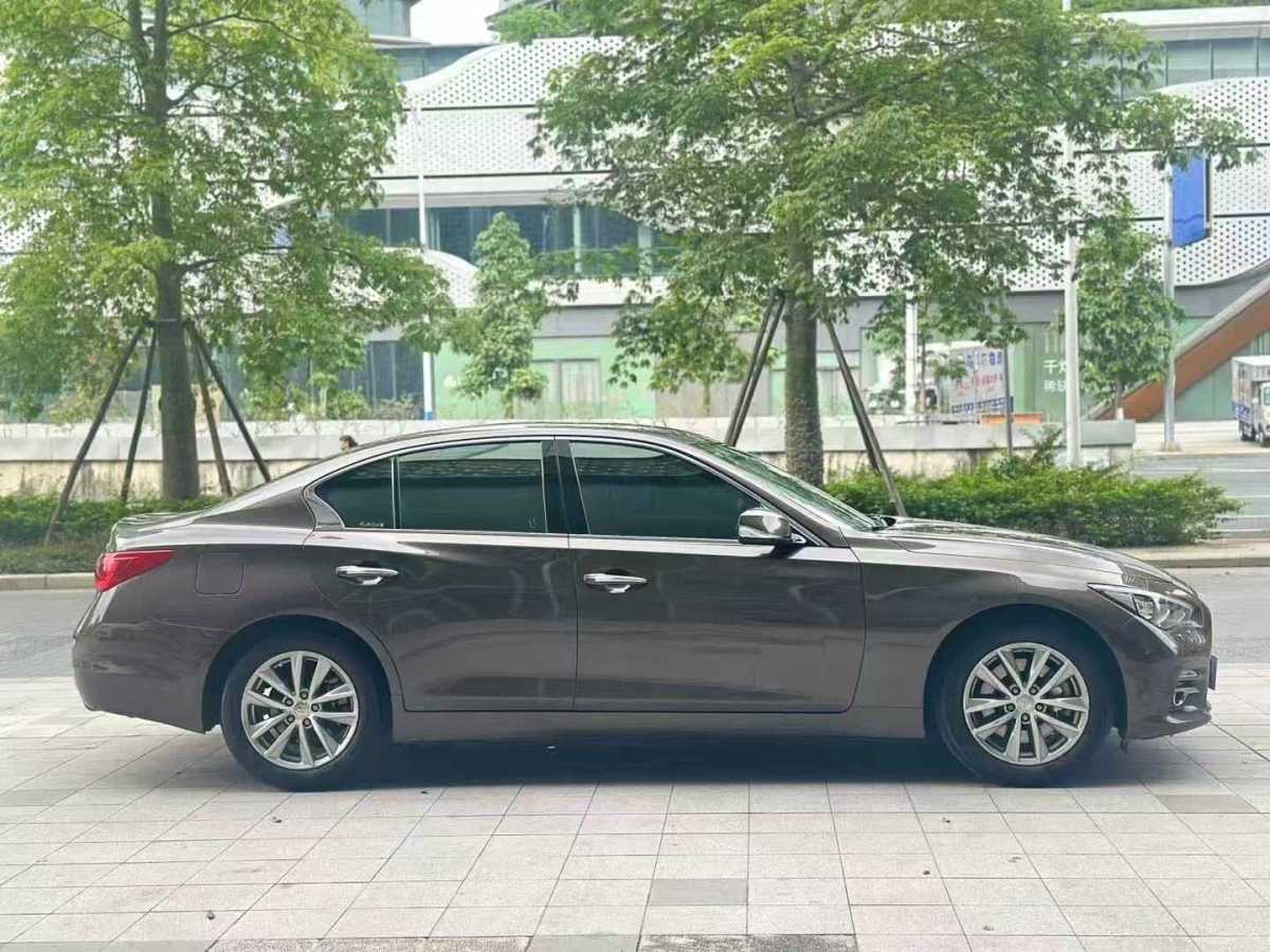 英菲尼迪 Q50  2014款 2.0T 舒適版圖片