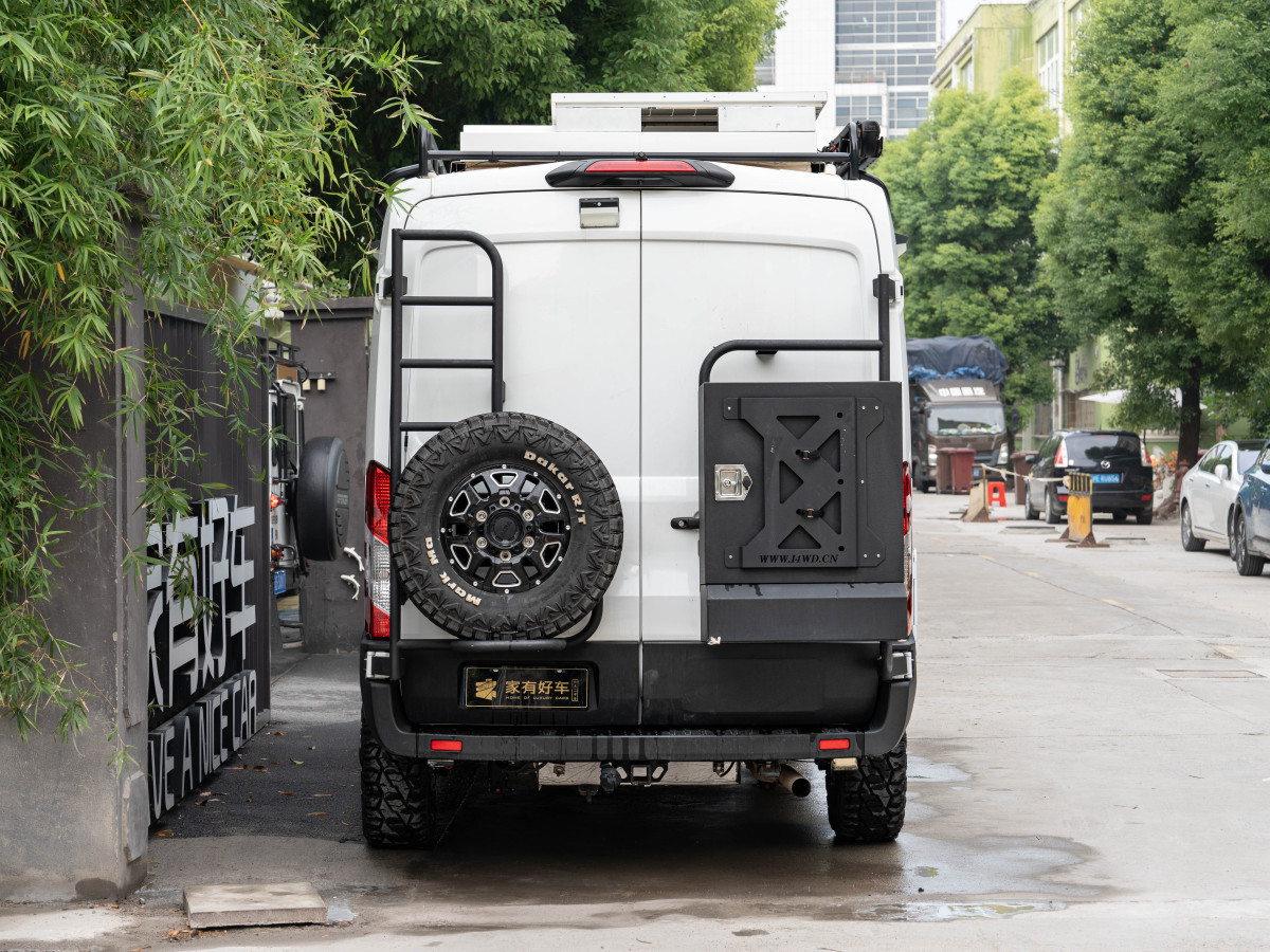 東風(fēng) 御風(fēng)房車  C型房車圖片