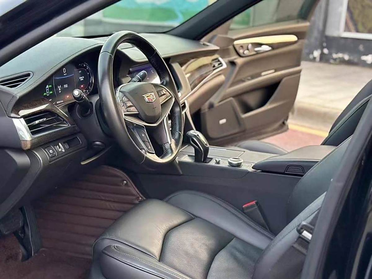 凱迪拉克 CT6  2019款 28T 豪華型圖片