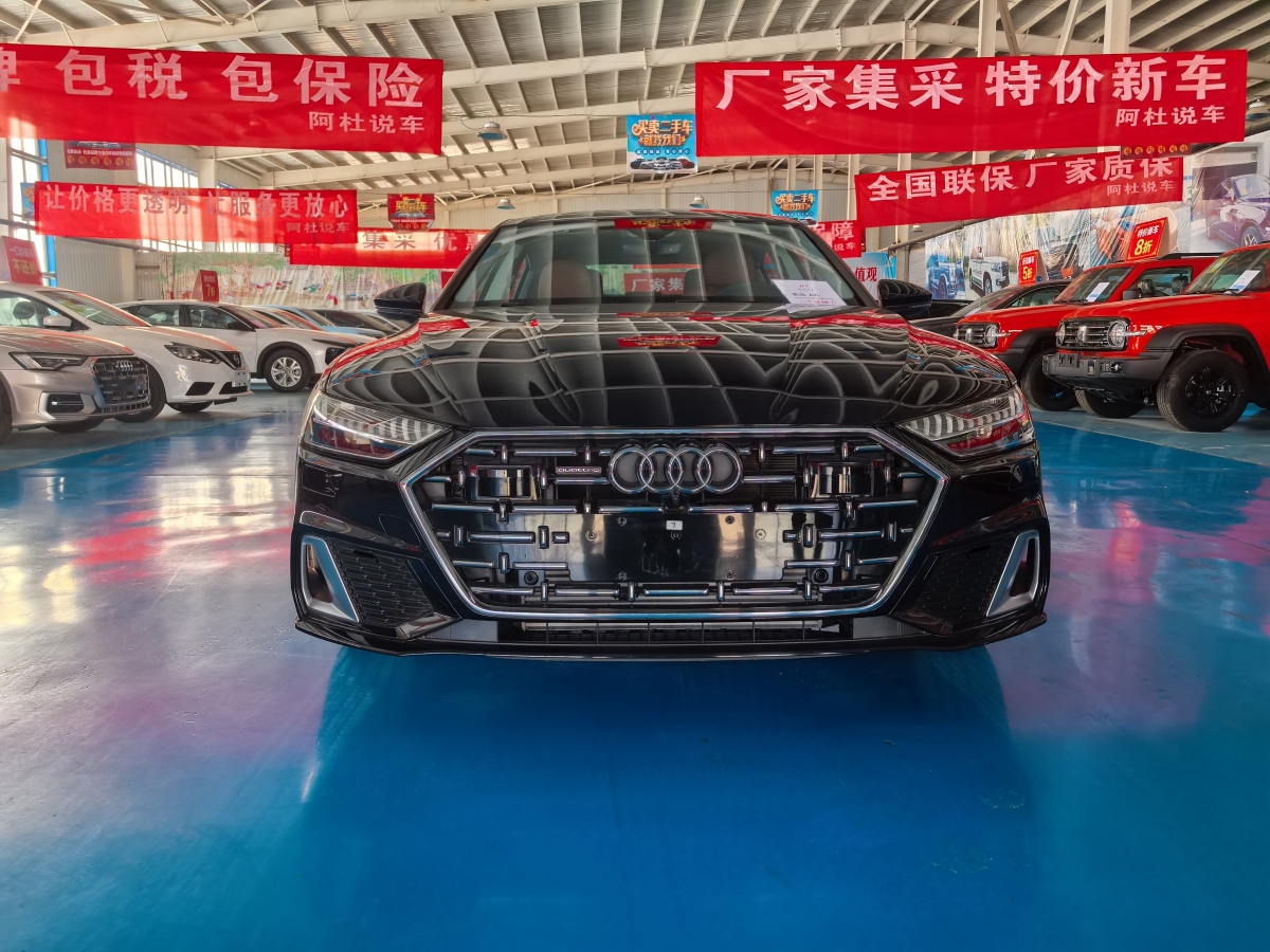 奧迪 奧迪A7L  2024款 45TFSI quattro S-line 見遠(yuǎn)型 流晶套裝圖片