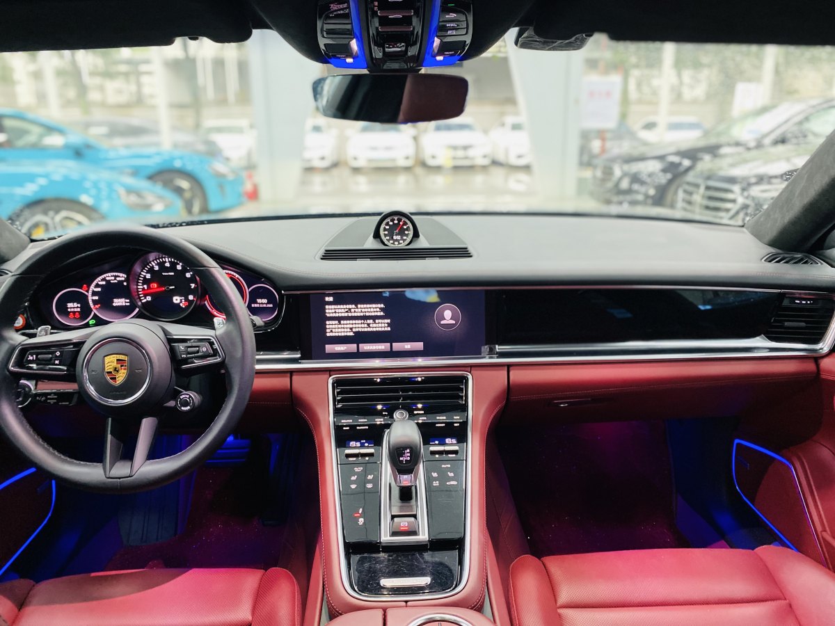 2022年7月保時(shí)捷 Panamera  2022款 Panamera 行政加長(zhǎng)版 2.9T