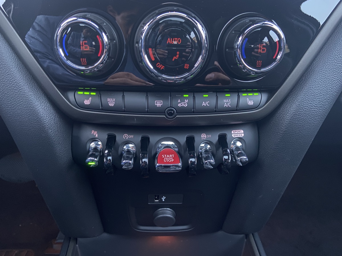 MINI COUNTRYMAN  2023款 改款 2.0T COOPER S ALL4 留白特別版圖片