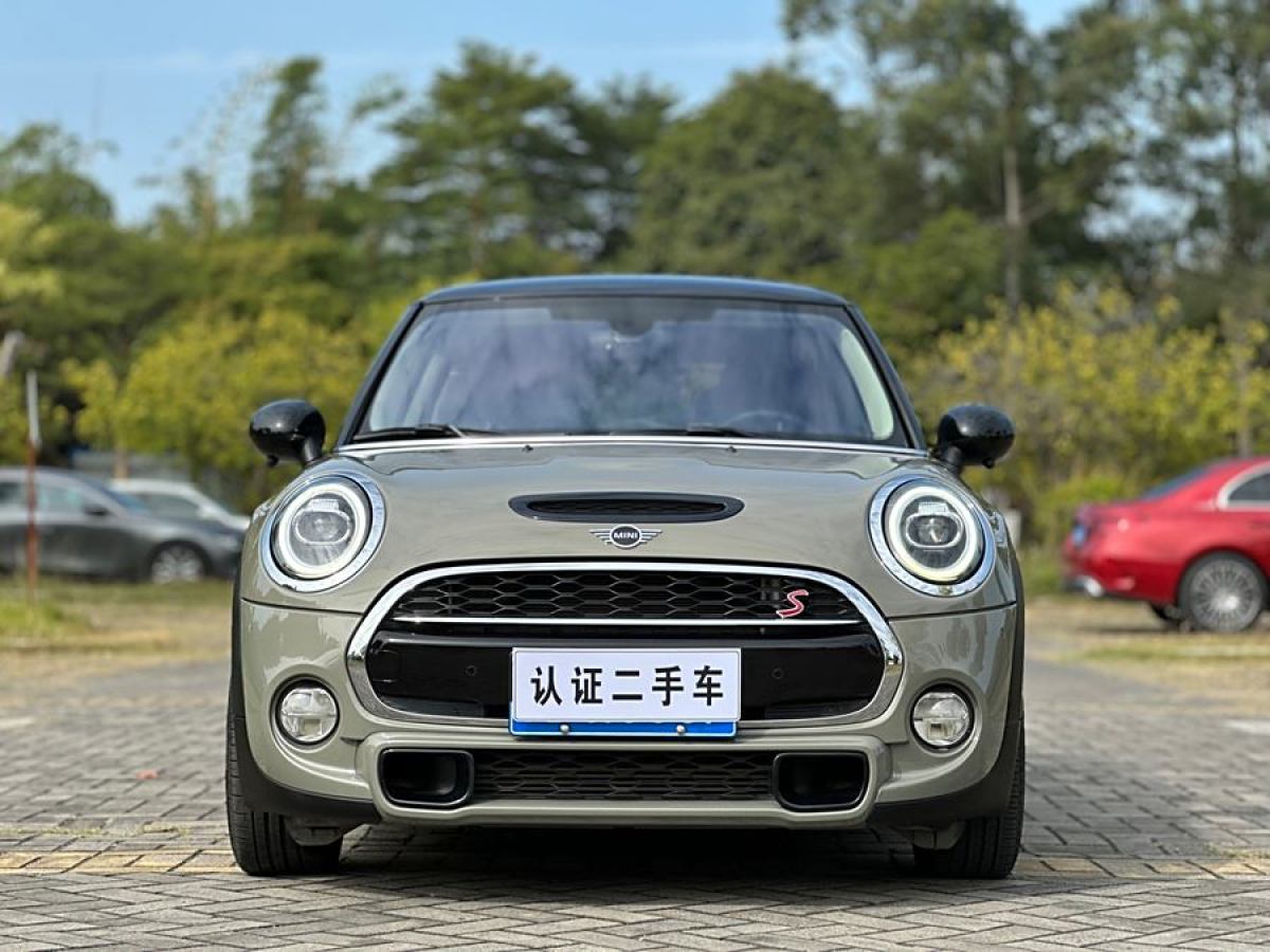 MINI MINI  2019款 2.0T COOPER S 藝術(shù)家圖片